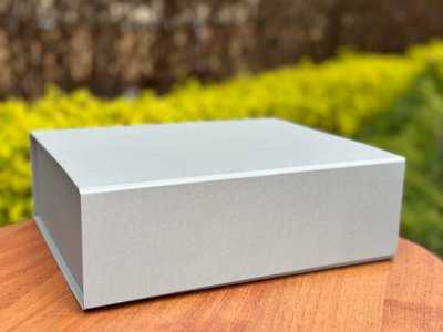 Подарочная коробка, твердая, на магнитах (Серый цвет) 02009-01 фото